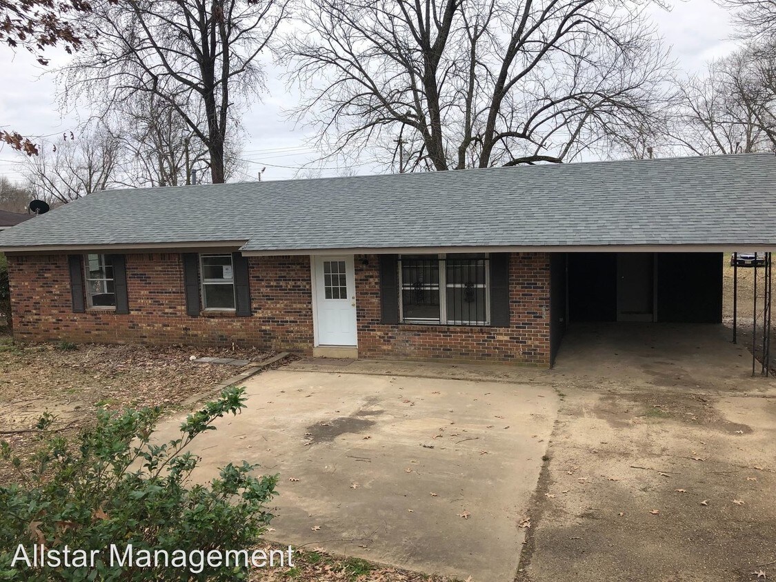 Primary Photo - 3 br, 1 bath House - 207 Claude St.