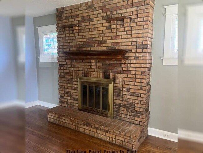 Building Photo - 8831 Windom Avenue