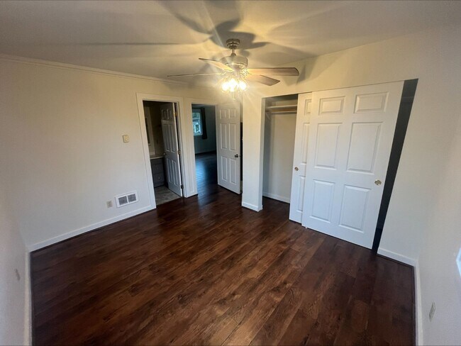 Foto del edificio - Charming home in a great neighborhood