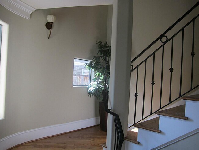 Foto del edificio - 2507 Shakespeare St