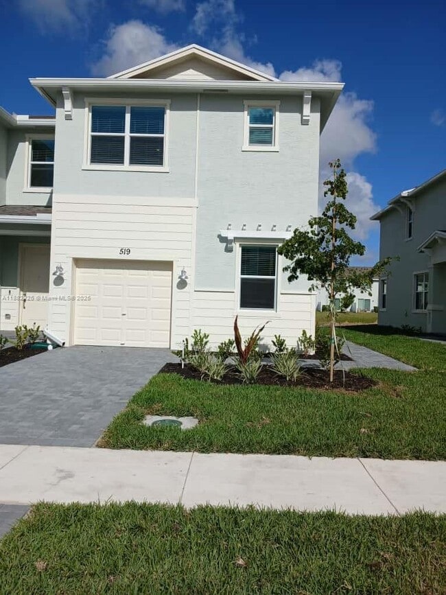 Building Photo - 519 Rivergrass St