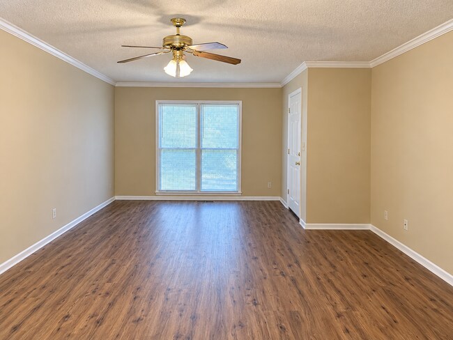 Foto del edificio - 3813 Mayfair Ln