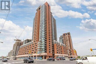 Building Photo - 830 Lawrence Ave W