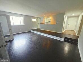 Building Photo - 4005 Blackpool Rd