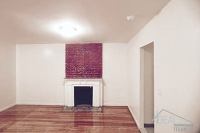 Building Photo - Spacious 3 BR Apt in Bay Ridge for Rent