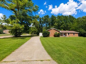 Building Photo - 236 Cross Timbers Dr