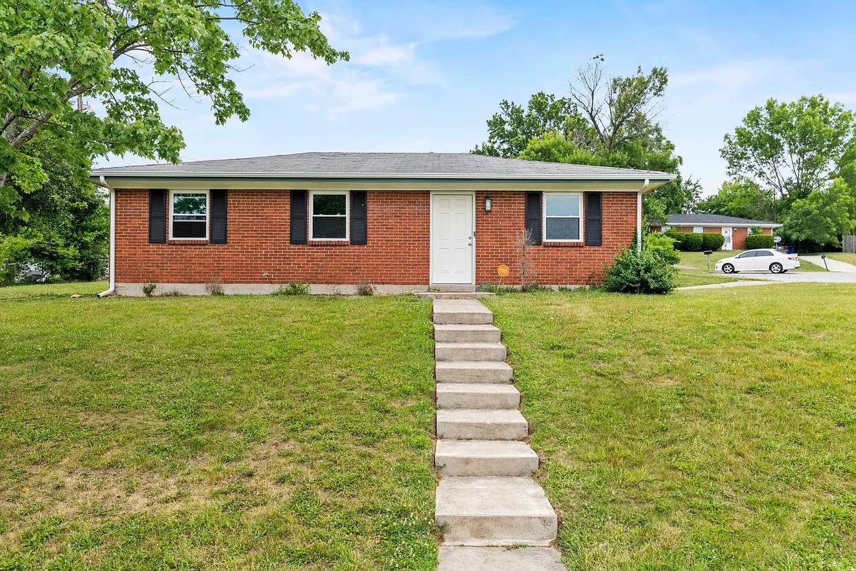 Primary Photo - 1520 Thames Dr