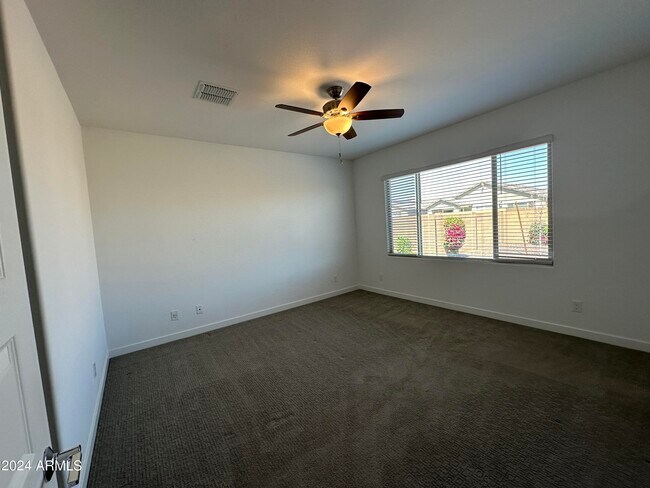 Building Photo - 14634 W Charter Oak Rd