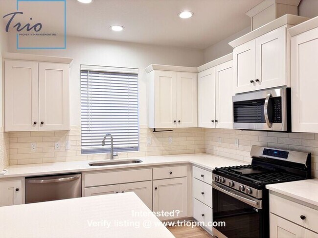 Photo - 2442 Brackenfern Blvd House