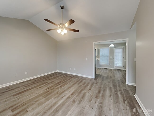 Building Photo - 837 Lusterleaf Pl