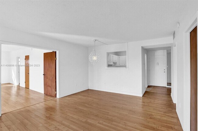 Foto del edificio - 1540 Meridian Ave