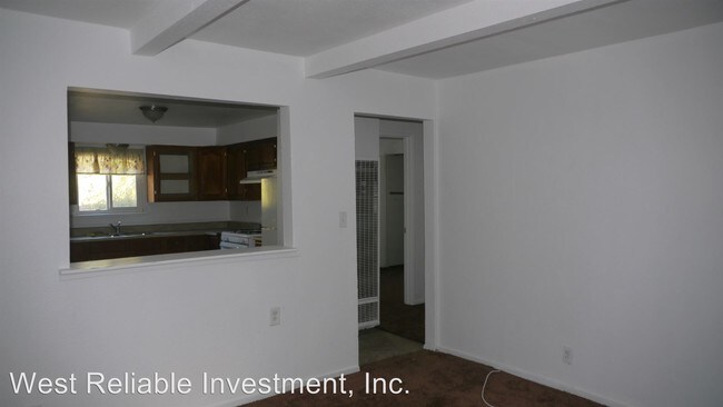 Building Photo - 2 br, 1 bath House - 876 East 2nd Street