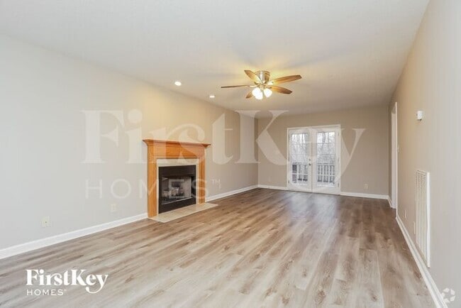 Building Photo - 914 Hedge Apple Dr