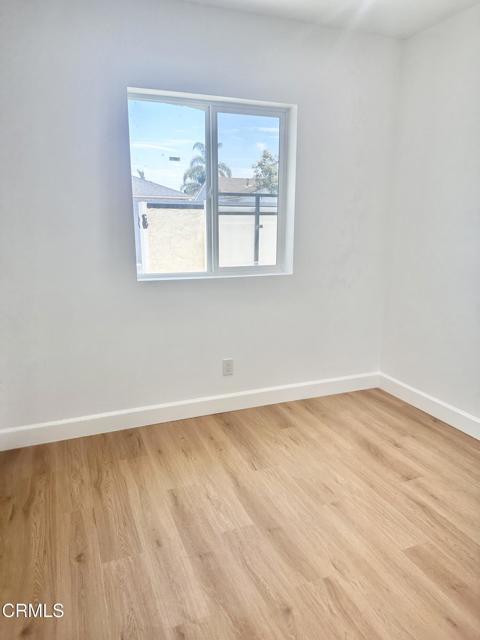 Foto del edificio - 324 N J St