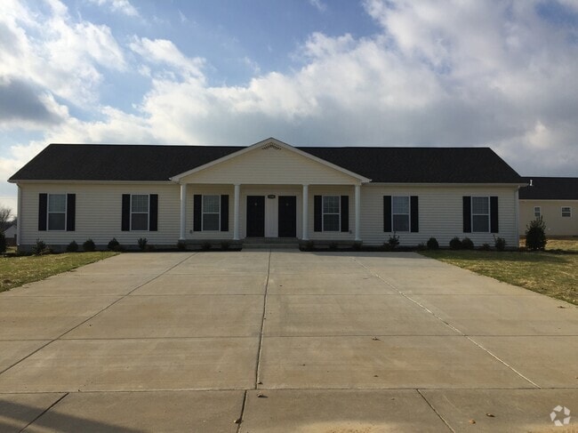 Building Photo - 1208 Autumn Oaks Dr