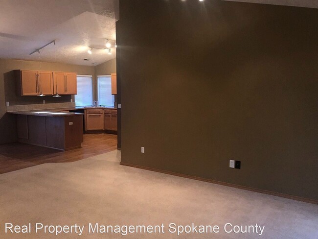 Building Photo - 3 br, 2 bath House - 1615 E Houghton Court