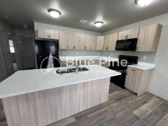 Foto del edificio - 3570 Colt Cir