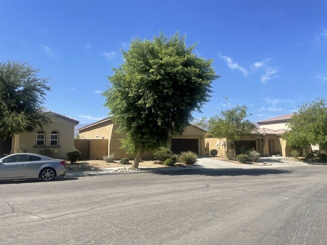 Building Photo - Long-term Rental