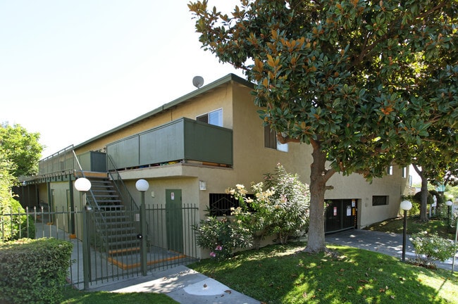 Building Photo - South Park Apartments