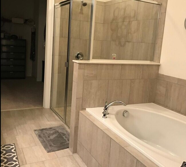 Foto del edificio - 7915 Mimosa Cir