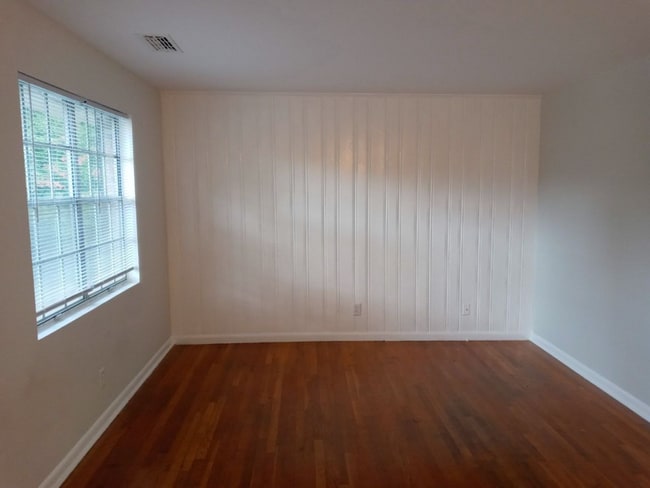 Photo - 1406 Church St Apartment