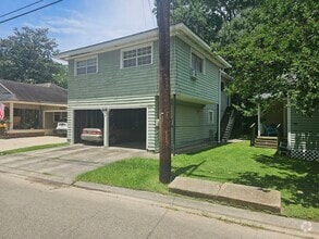 Building Photo - 406 Wilson St