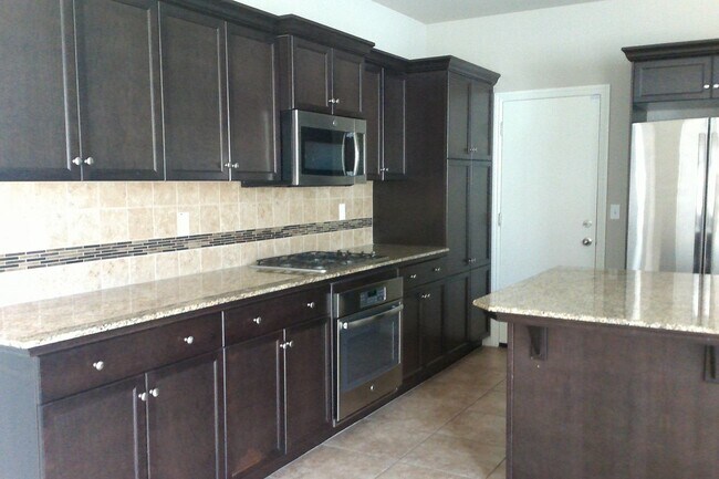 Foto del edificio - 3539 Luminary Way