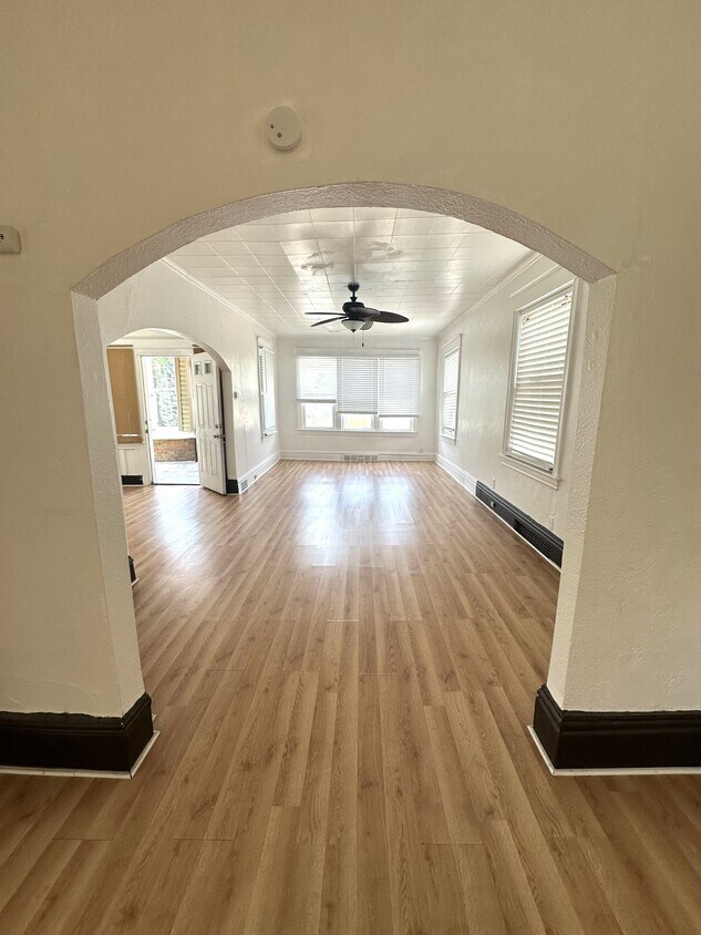 Foto principal - 1017 Ridge Ave
