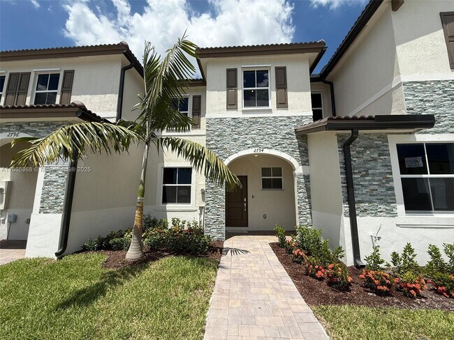 Foto del edificio - 2794 SE 26th Ave
