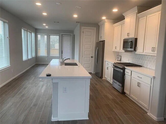 Foto del edificio - 936 Azul Lagoon Dr