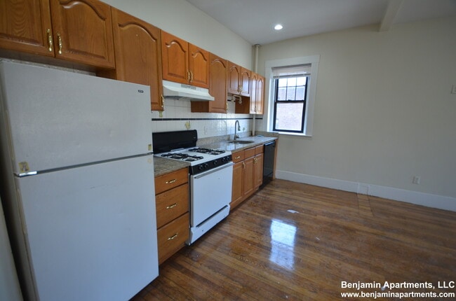 Building Photo - 1412 Commonwealth Avenue