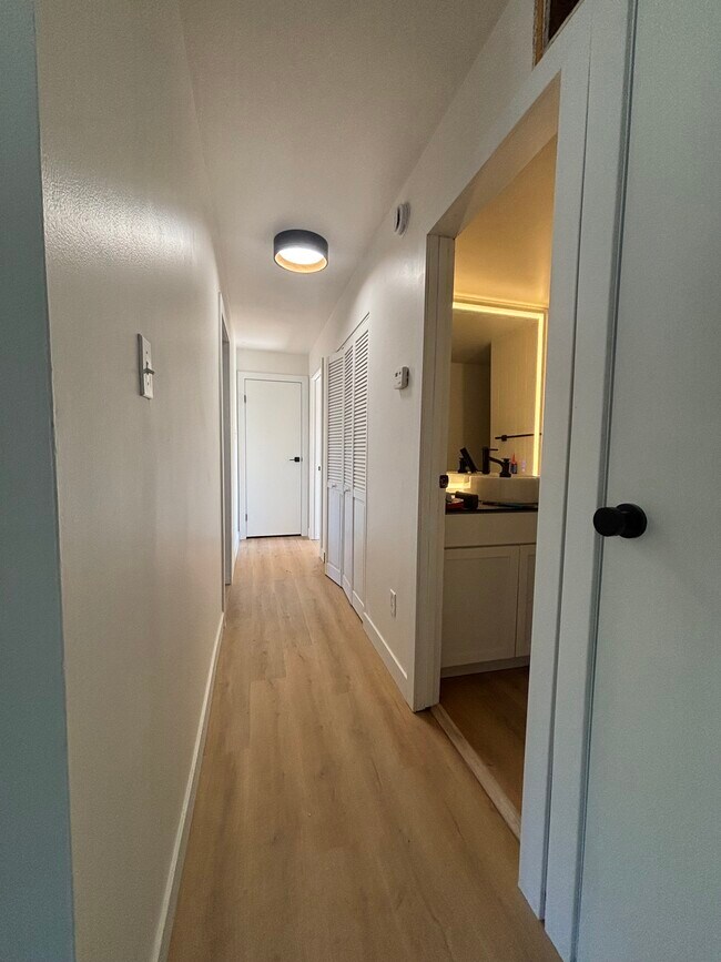 Foto del edificio - 408 Meadow Ln