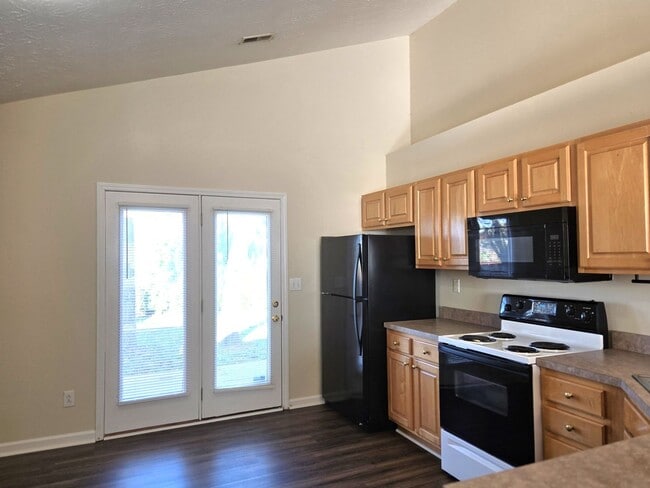Foto del edificio - 3 Bedroom Ranch in Great Acres 251024