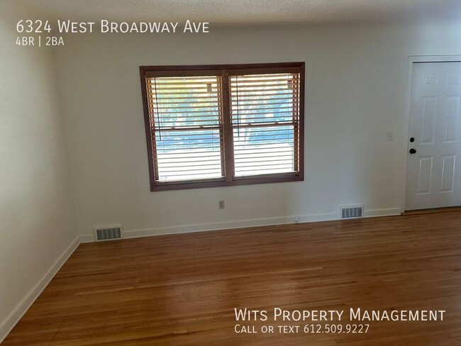 Foto del edificio - 4bed/2bath Home with Big Backyard