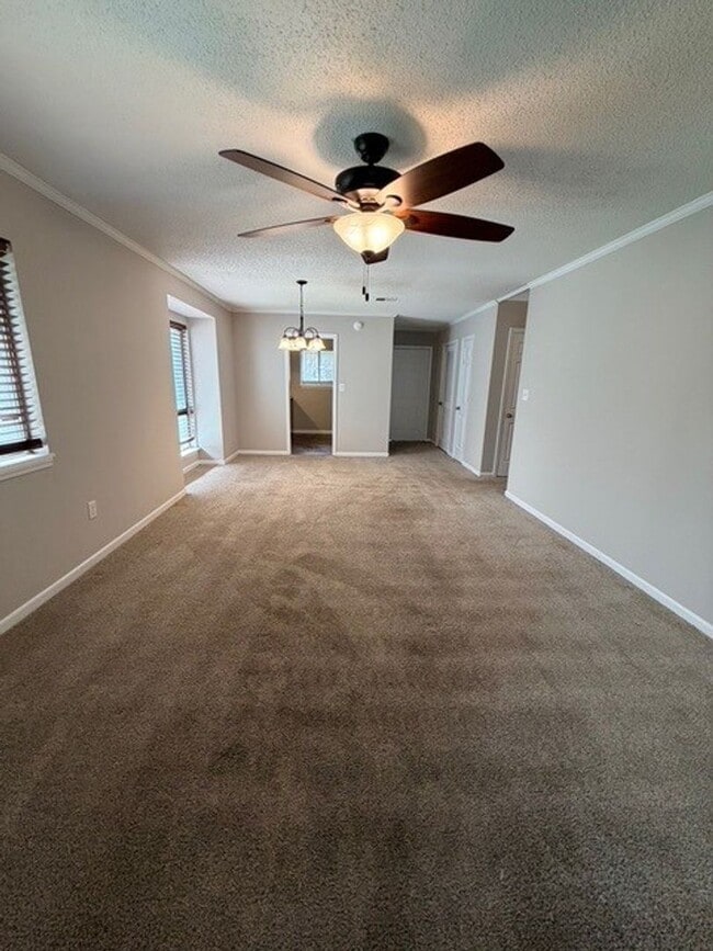 Foto del edificio - 500 Cokesbury St