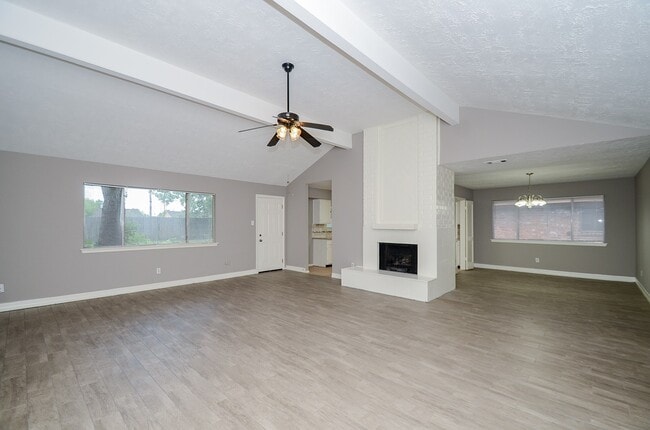 Building Photo - 8319 Bird Run Dr