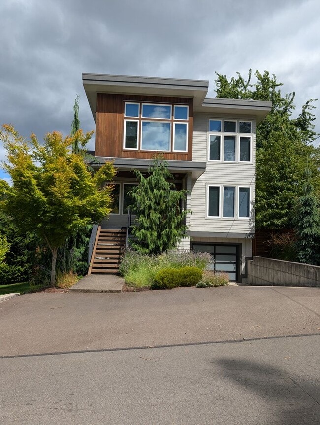 Building Photo - Stunning Modern Home in South Burlingame -...
