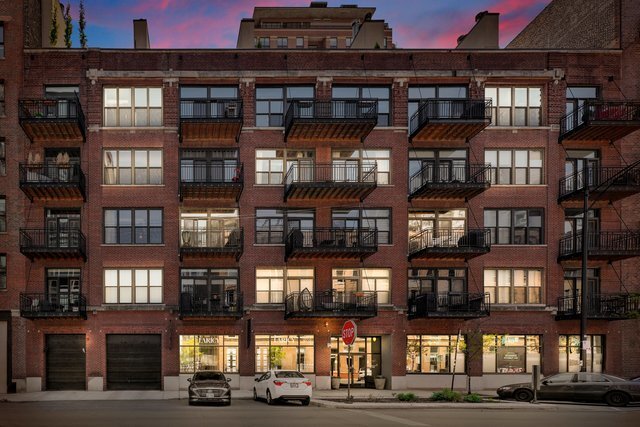 Building Photo - 375 W Erie St