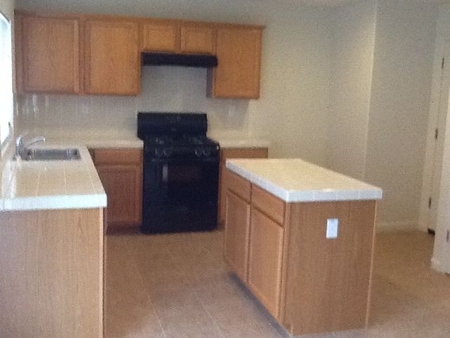 Building Photo - 1252 Peach Ct
