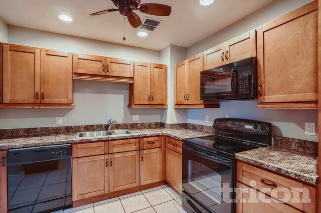 Foto del edificio - 3516 W McElroy Ave