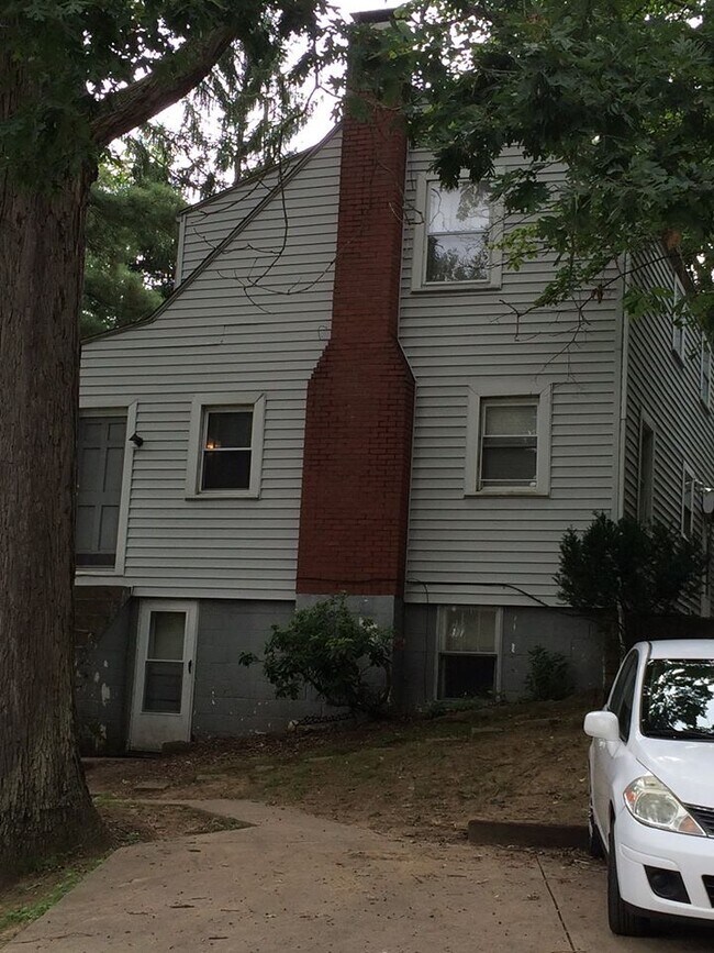 Frente (vista 2) - 108 Westview Dr