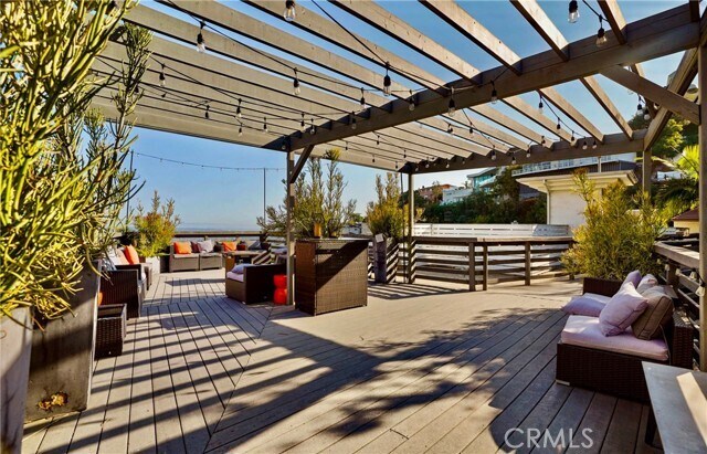 Foto del edificio - 8835 Evanview Dr