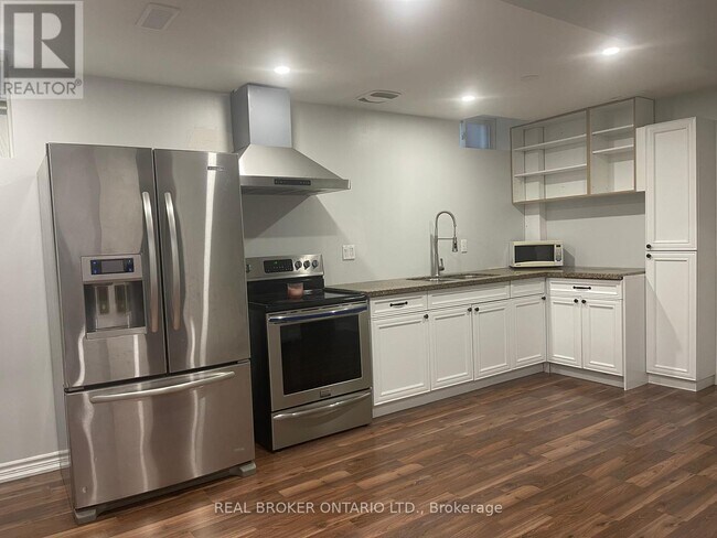 Photo du bâtiment - 15 Birchpark Dr