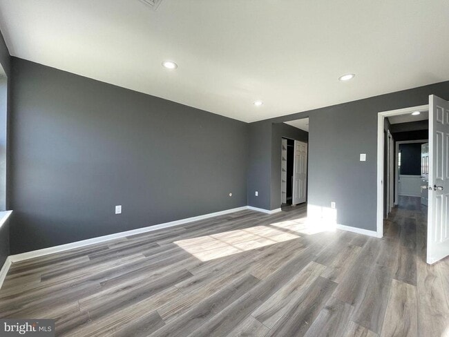 Building Photo - 125 Allem Ln