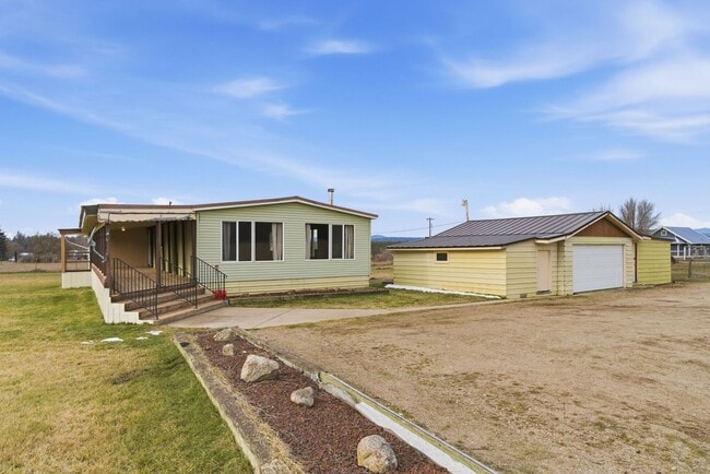 Foto del edificio - 8202 E Elk to Hwy Rd