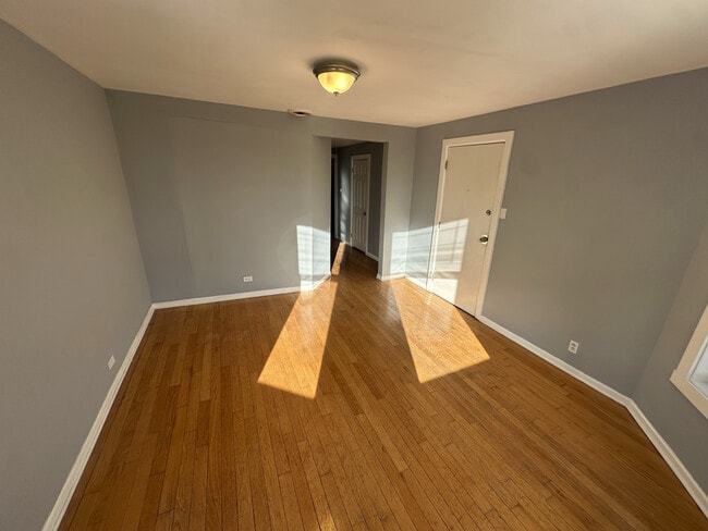 Foto del edificio - 1500 N Rockwell St