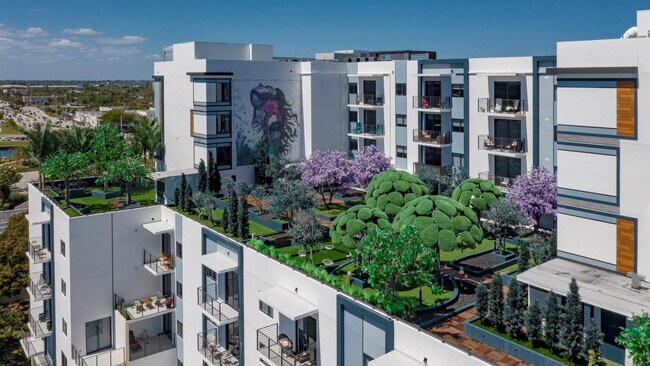 Foto del edificio - 425-475 E Atlantic Blvd