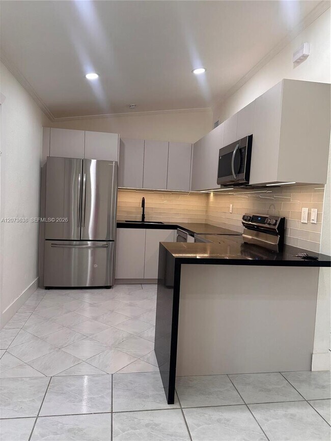 Foto del edificio - 17521 NE 4th Ave