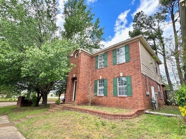 Building Photo - Now Leasing a 4-Bedroom 2 Bath Home In Cor...