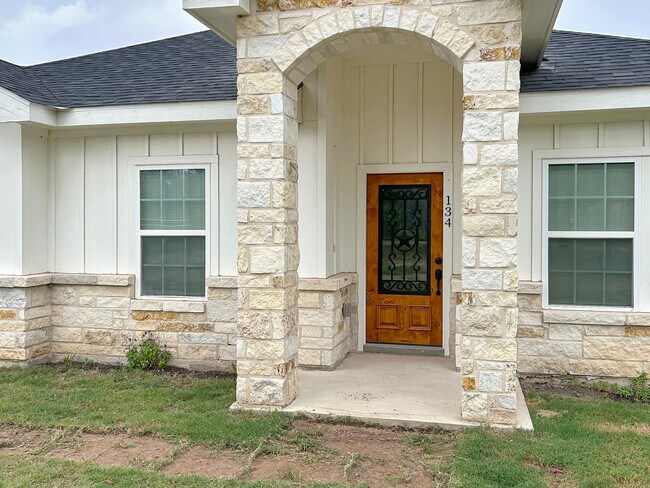 Photo - Beautiful Custom Home on 1 Acre in Peacefu...